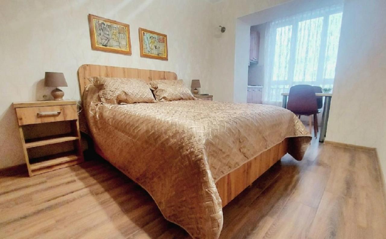 Мелодия Прованса В Старом Центре Charkiv Exteriör bild