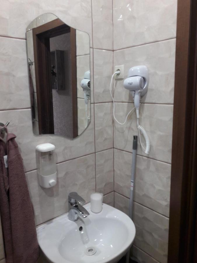 Мелодия Прованса В Старом Центре Charkiv Exteriör bild